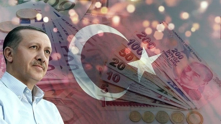 Αντίστροφη μέτρηση για την τουρκική κατάρρευση: Σε νέο ιστορικό χαμηλό η λίρα, νευρικότητα στους επενδυτές